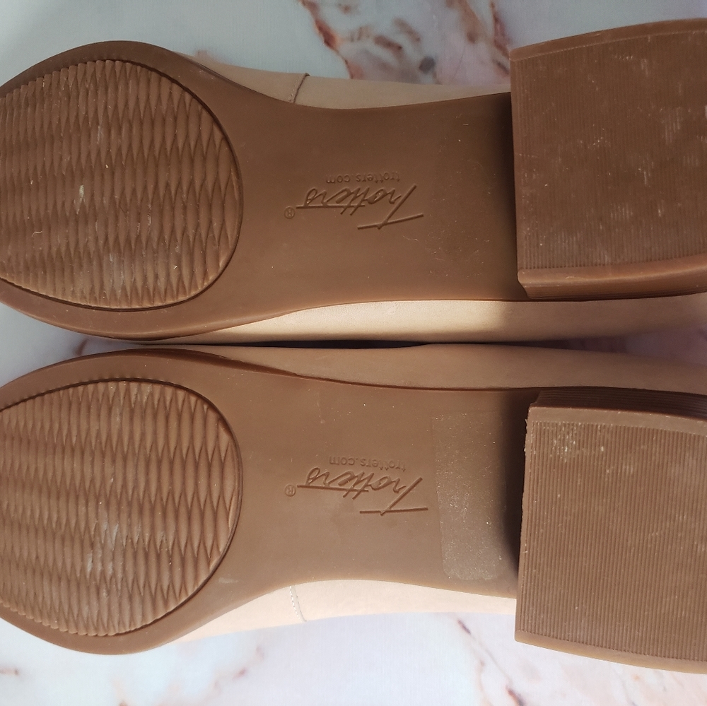 Trotters Loafers - Picture 2 of 3